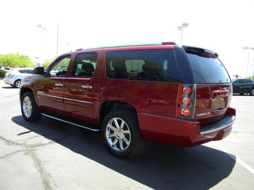 GMC Yukon XL 2008 photo 3