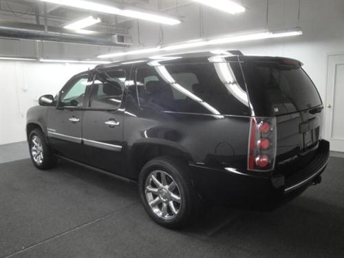 GMC Yukon XL 2008 photo 4