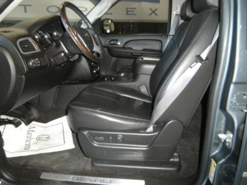 GMC Yukon XL 2008 photo 1