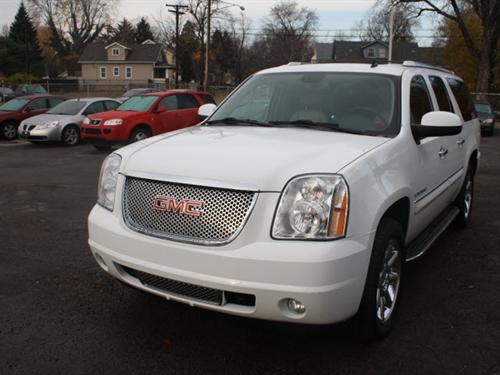 GMC Yukon XL EX Sedan 4D Other