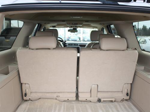 GMC Yukon XL 2008 photo 3