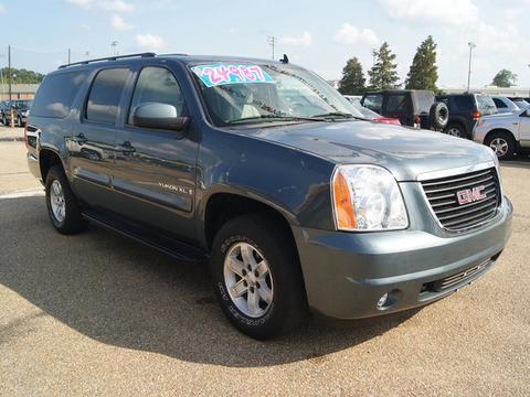 GMC Yukon XL 2008 photo 2