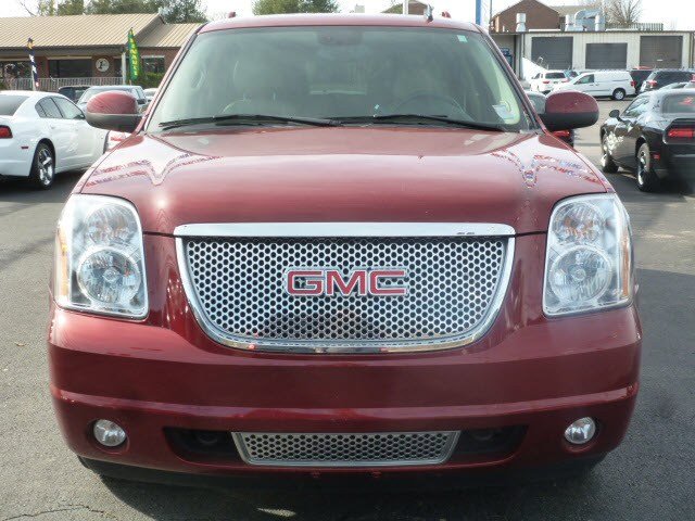 GMC Yukon XL EX Sedan 4D Unspecified