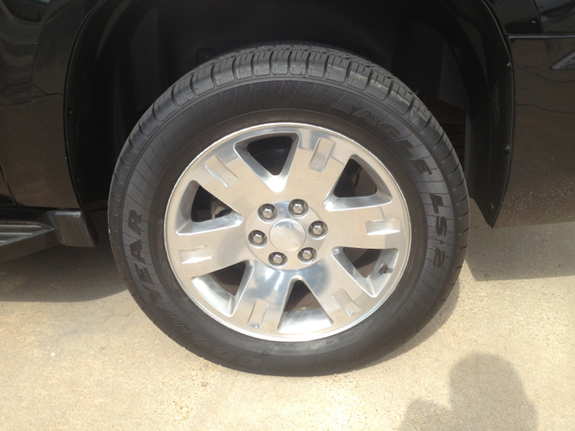 GMC Yukon XL 2008 photo 4