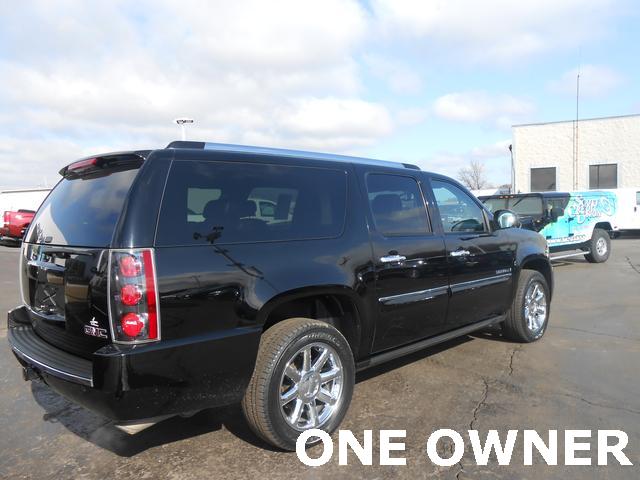 GMC Yukon XL 2008 photo 4