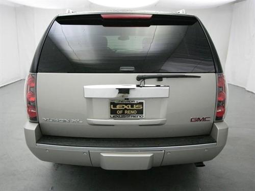 GMC Yukon XL 2008 photo 4