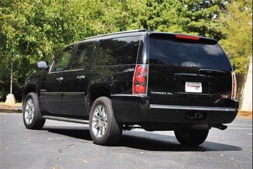 GMC Yukon XL 2008 photo 5