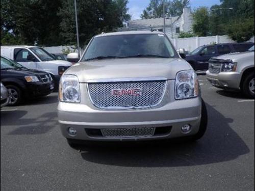 GMC Yukon XL 2008 photo 1