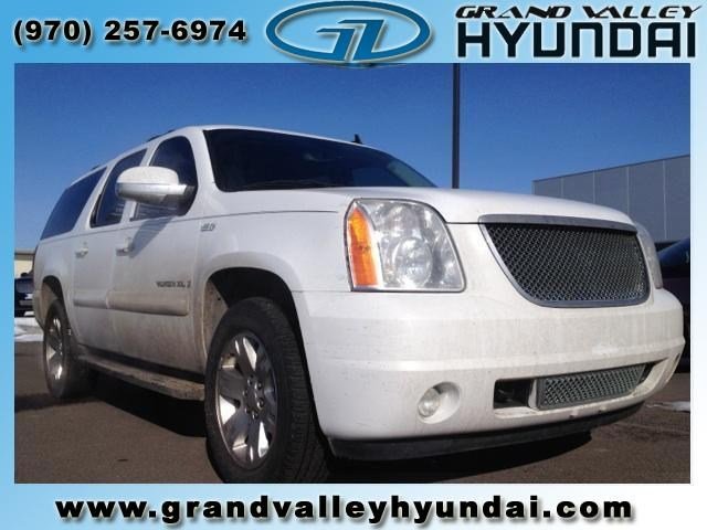 GMC Yukon XL 2008 photo 3