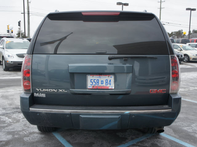 GMC Yukon XL 2008 photo 5
