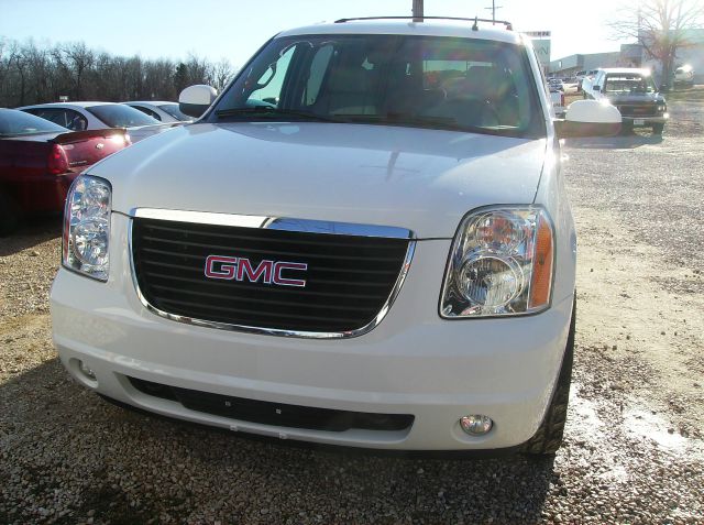 GMC Yukon XL 2008 photo 3