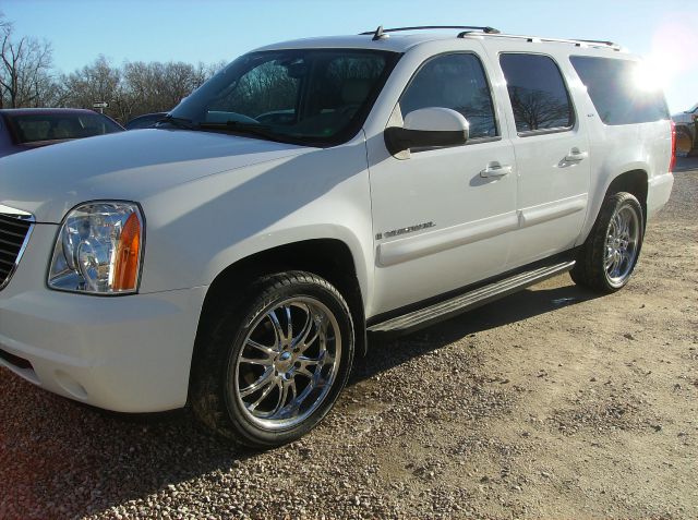 GMC Yukon XL 2008 photo 4