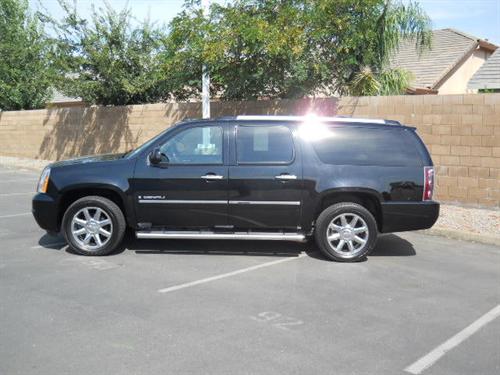 GMC Yukon XL 2009 photo 2