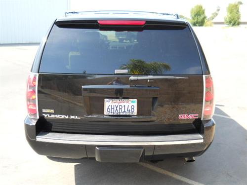 GMC Yukon XL 2009 photo 4