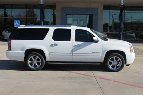 GMC Yukon XL 2009 photo 1