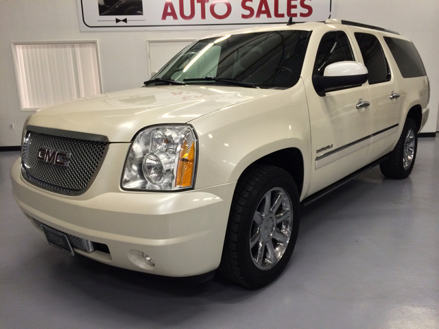 GMC Yukon XL 2009 photo 4