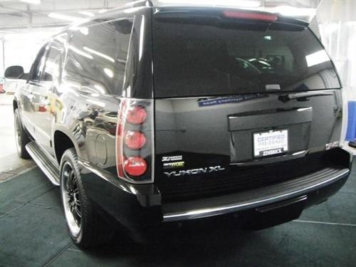 GMC Yukon XL 2009 photo 3