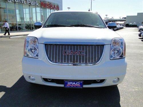 GMC Yukon XL 2009 photo 1