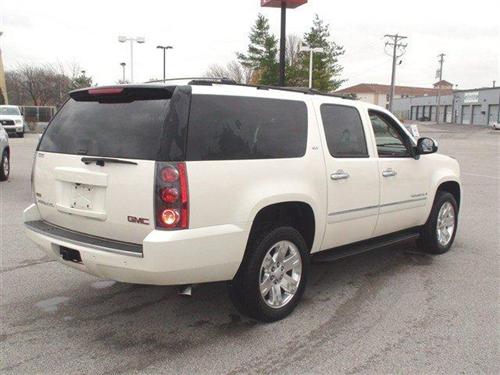 GMC Yukon XL 2009 photo 3