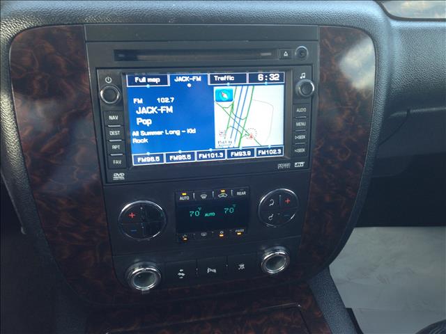 GMC Yukon XL 2009 photo 1