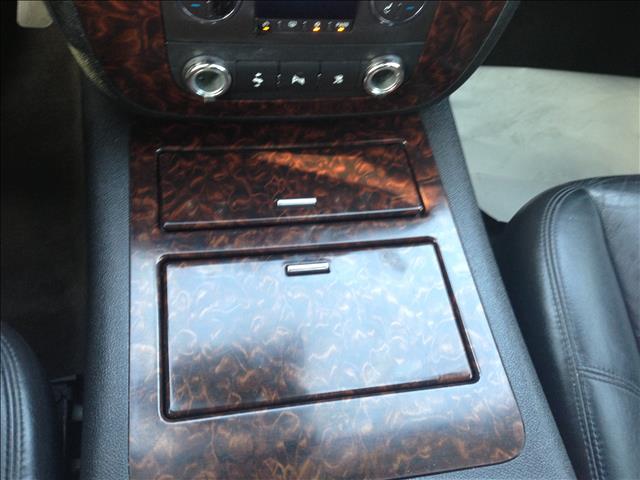 GMC Yukon XL 2009 photo 3