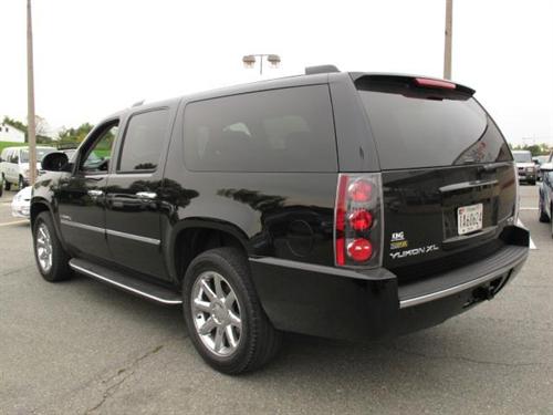 GMC Yukon XL 2009 photo 1