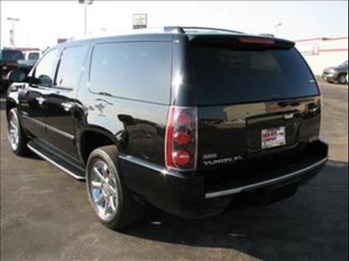 GMC Yukon XL 2009 photo 4