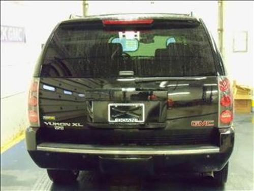 GMC Yukon XL 2009 photo 4