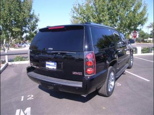 GMC Yukon XL 2009 photo 4