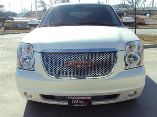 GMC Yukon XL 2009 photo 1