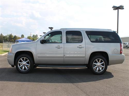 GMC Yukon XL 2009 photo 2