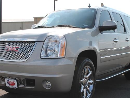 GMC Yukon XL 2009 photo 4