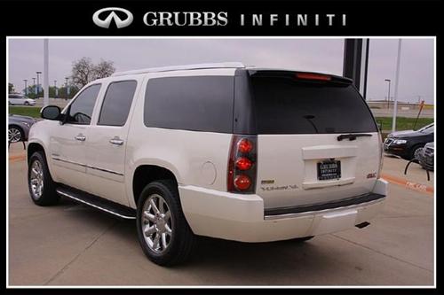 GMC Yukon XL 2009 photo 1