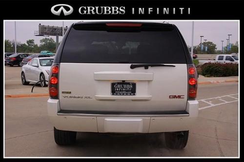 GMC Yukon XL 2009 photo 3