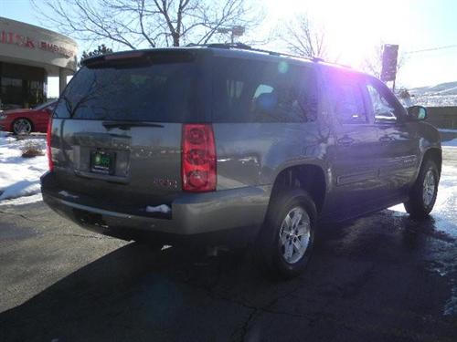 GMC Yukon XL 2009 photo 2