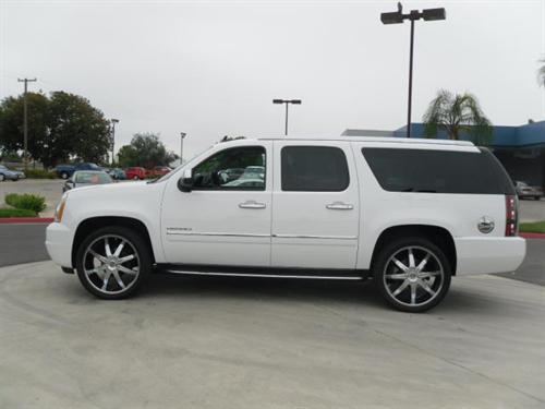GMC Yukon XL 2009 photo 1
