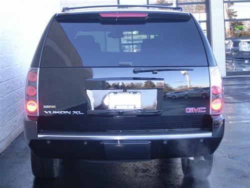 GMC Yukon XL 2009 photo 3
