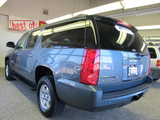 GMC Yukon XL SLT Sport Utility