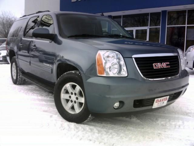 GMC Yukon XL 2010 photo 3