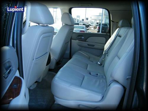 GMC Yukon XL 2010 photo 1