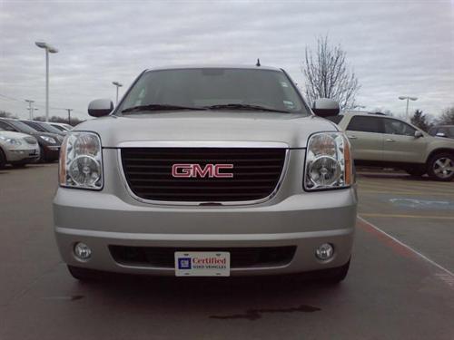 GMC Yukon XL 2010 photo 2