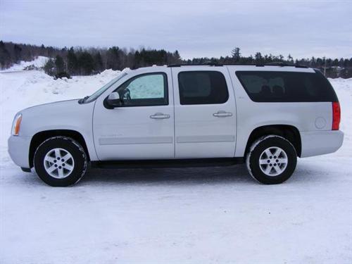 GMC Yukon XL 2010 photo 1
