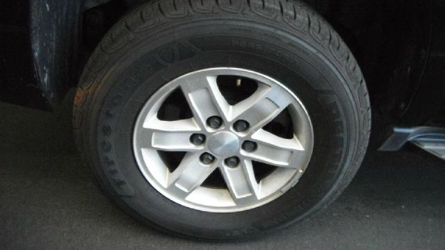 GMC Yukon XL 2010 photo 5