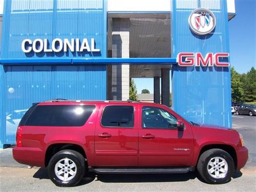 GMC Yukon XL 2010 photo 2