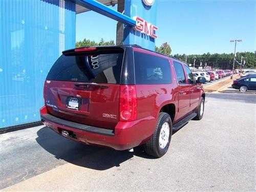 GMC Yukon XL 2010 photo 3