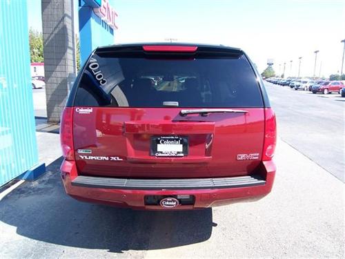 GMC Yukon XL 2010 photo 1