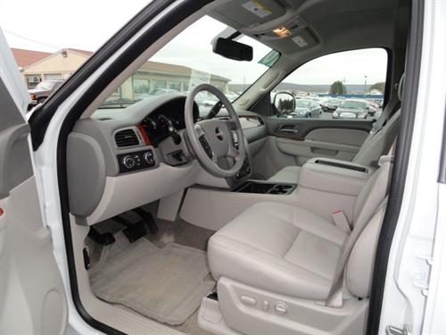 GMC Yukon XL 2010 photo 3