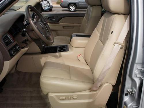 GMC Yukon XL 2010 photo 1