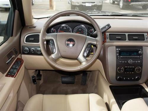 GMC Yukon XL 2010 photo 3