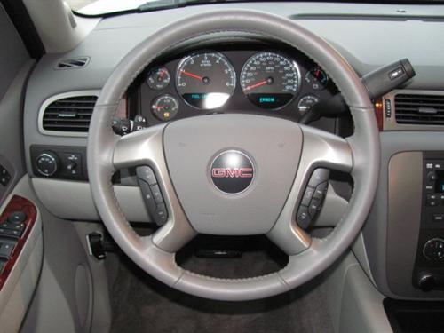 GMC Yukon XL 2010 photo 4